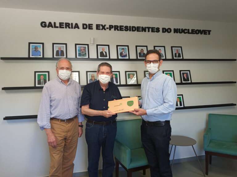Diretoria da Somevesc realiza visita ao Nucleovet