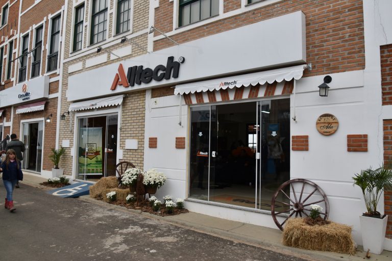 Alltech leva novas biotecnologias ao Agroleite 2022