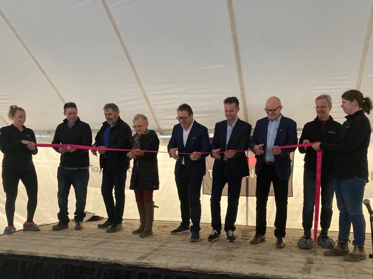 Nova granja núcleo é inaugurada pela Topigs Norsvin