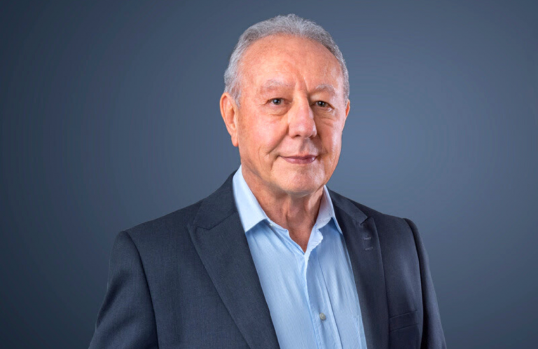 Setor avícola faz homenagem ao ex-ministro Francisco Turra