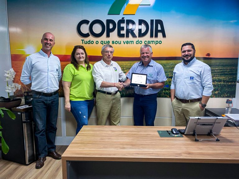 Vetanco visita cooperativa Copérdia, em Santa Catarina