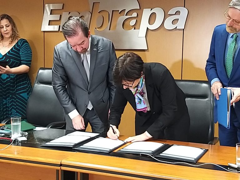 Brasil e Itália ampliam acordo de cooperação em agricultura