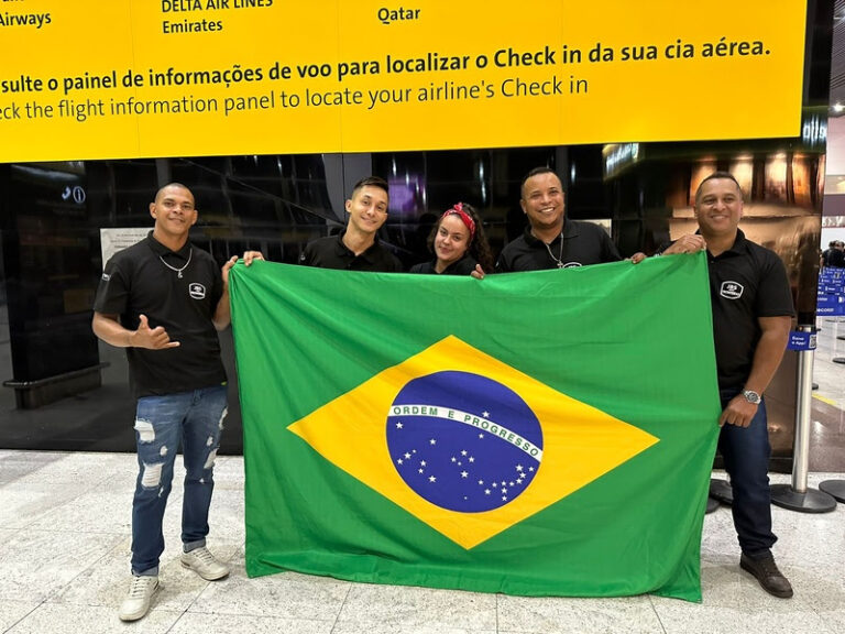 JBS promove intercâmbio de trabalhadores