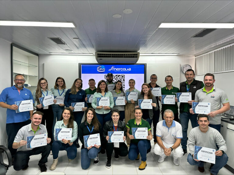 Ceva e Mercolab fazem treinamento na Cooperativa Lar