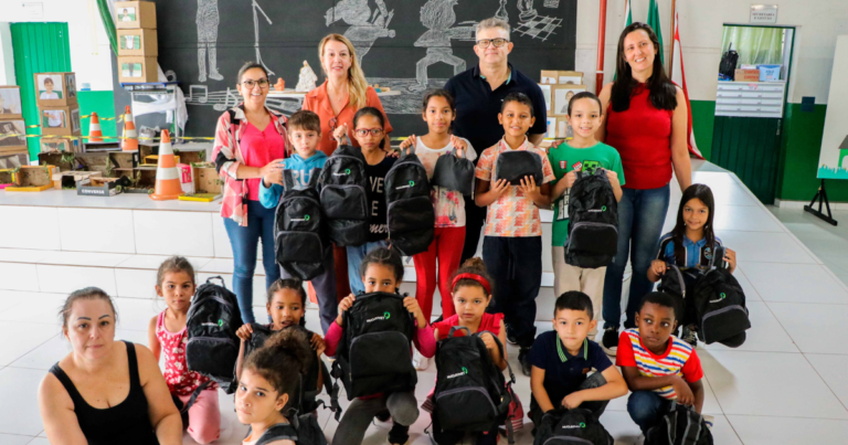 Nucleovet contribui para escola em Chapecó com doação