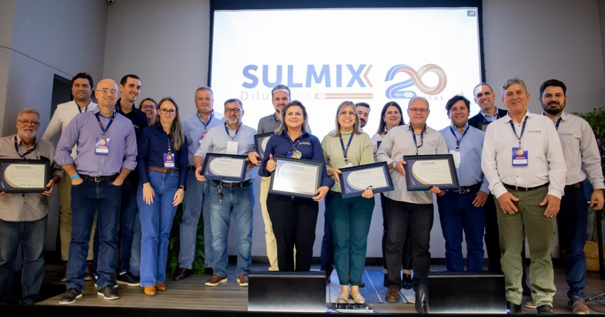 Sulmix reúne clientes para celebrar 20 anos de atuação na nutrição animal