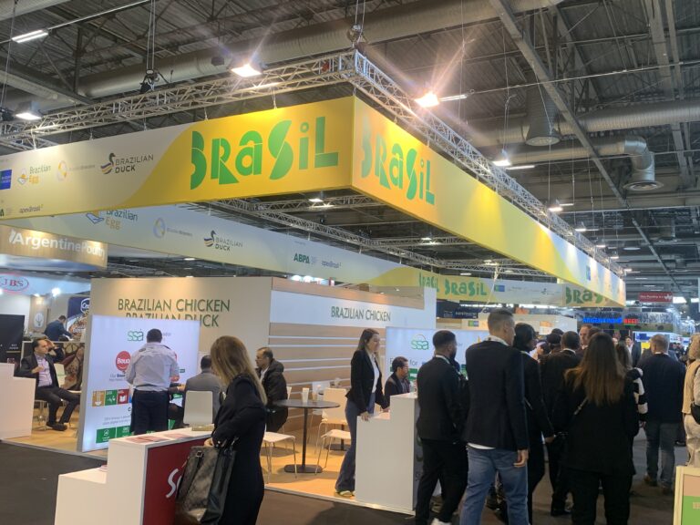 Exportadores brasileiros projetam US$ 45,5 milhões em negócios após participação na Sial China 2026