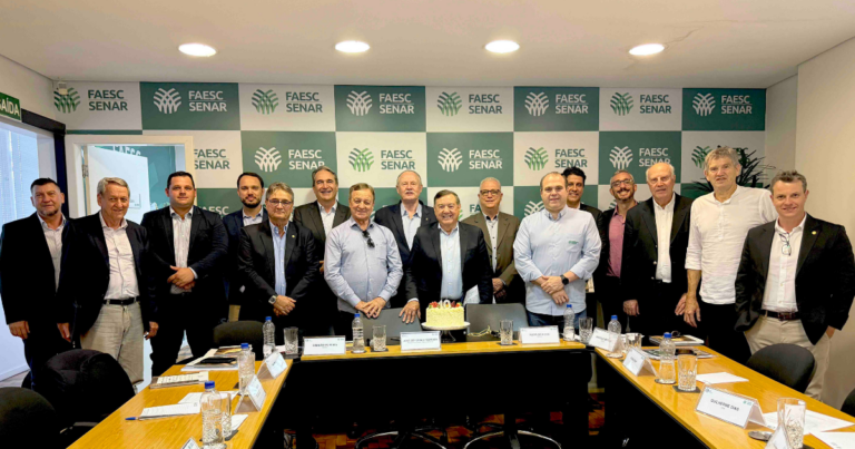 Aliança Láctea discute os desafios do leite no cenário global