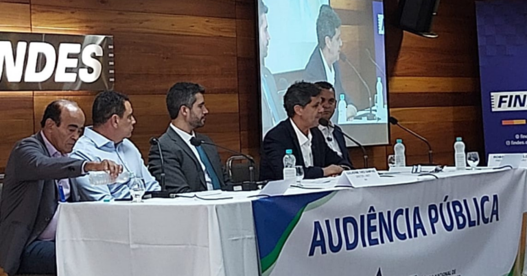 AVES defende benefícios da ferrovia para o agro do ES
