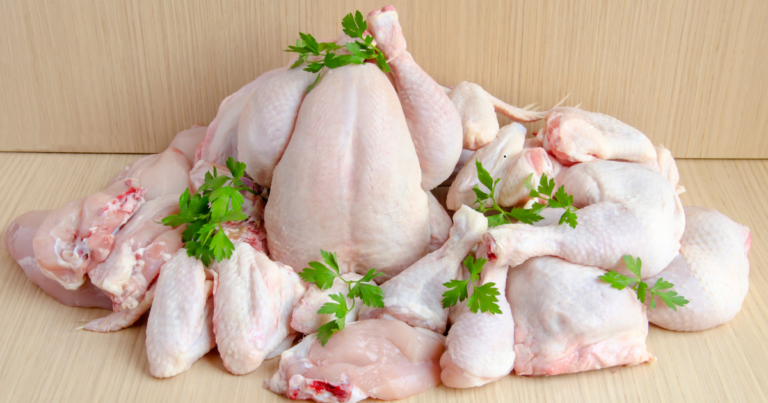 Demanda aquecida eleva preço do frango pelo terceiro mês consecutivo