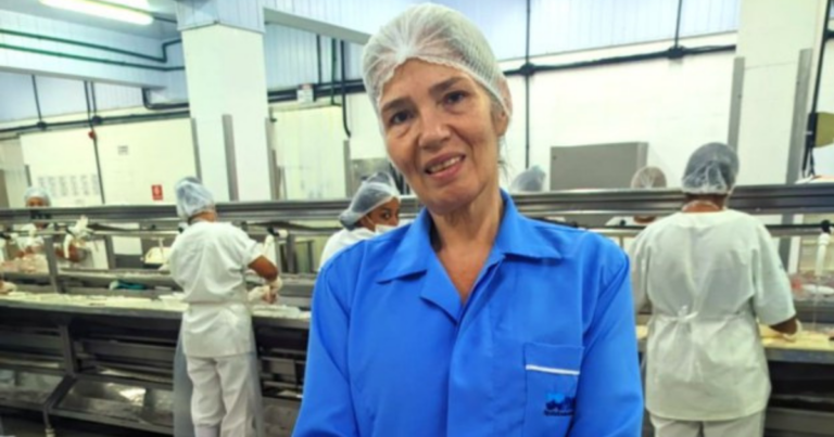 Ana Carolina Freitas é a vencedora do Prêmio Mulheres das Águas na categoria “Indústria do Pescado”