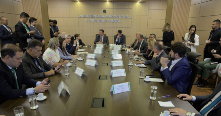 Reunião entre o Ministério da Agricultura e a FPA prepara o setor para as pautas da COP30