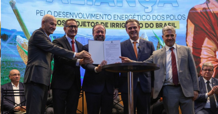 Governo Federal assina acordo para integração entre agricultura irrigada e segurança energética