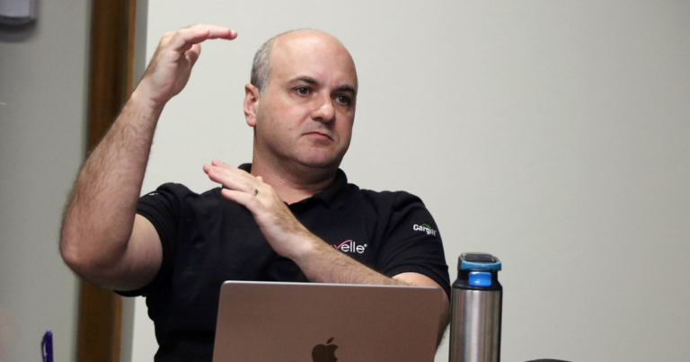 Tiago José Mores reforça compromisso com a transparência no Nucleovet