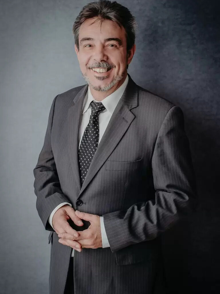 Ariovaldo Zani - CLIQUE E LEIA MAIS