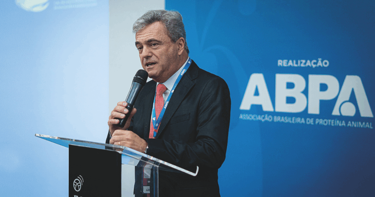 ABPA ativa plano de ação estratégico para enfrentamento da Influenza Aviária