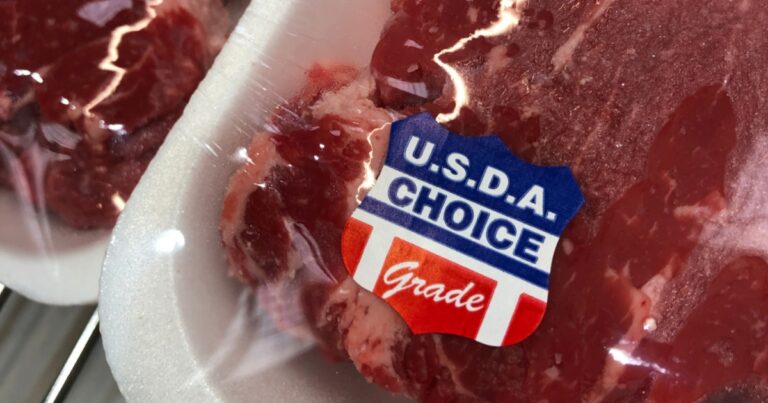 Escassez de gado ameaça frigoríficos nos EUA e mantém carne cara