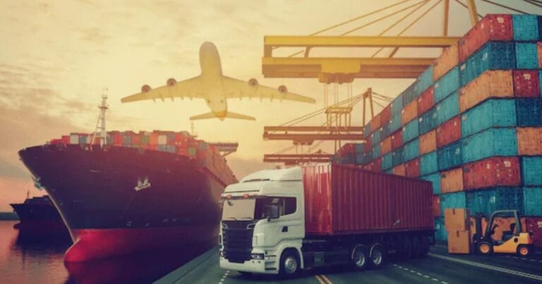 Exportações brasileiras aos EUA recuam pelo quarto mês seguido, aponta Amcham