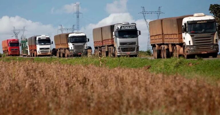 Frete rodoviário sobe em março e pressiona custos logísticos no agro