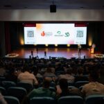 Manejo do frango de corte, nutrição e métodos de abate são destaques da manhã do 26º Simpósio Brasil Sul de Avicultura