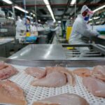 Carne de frango bate recorde de exportação em abril