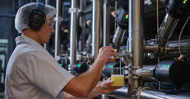 Estudo mede pegada de carbono do soro de leite na cadeia láctea brasileira