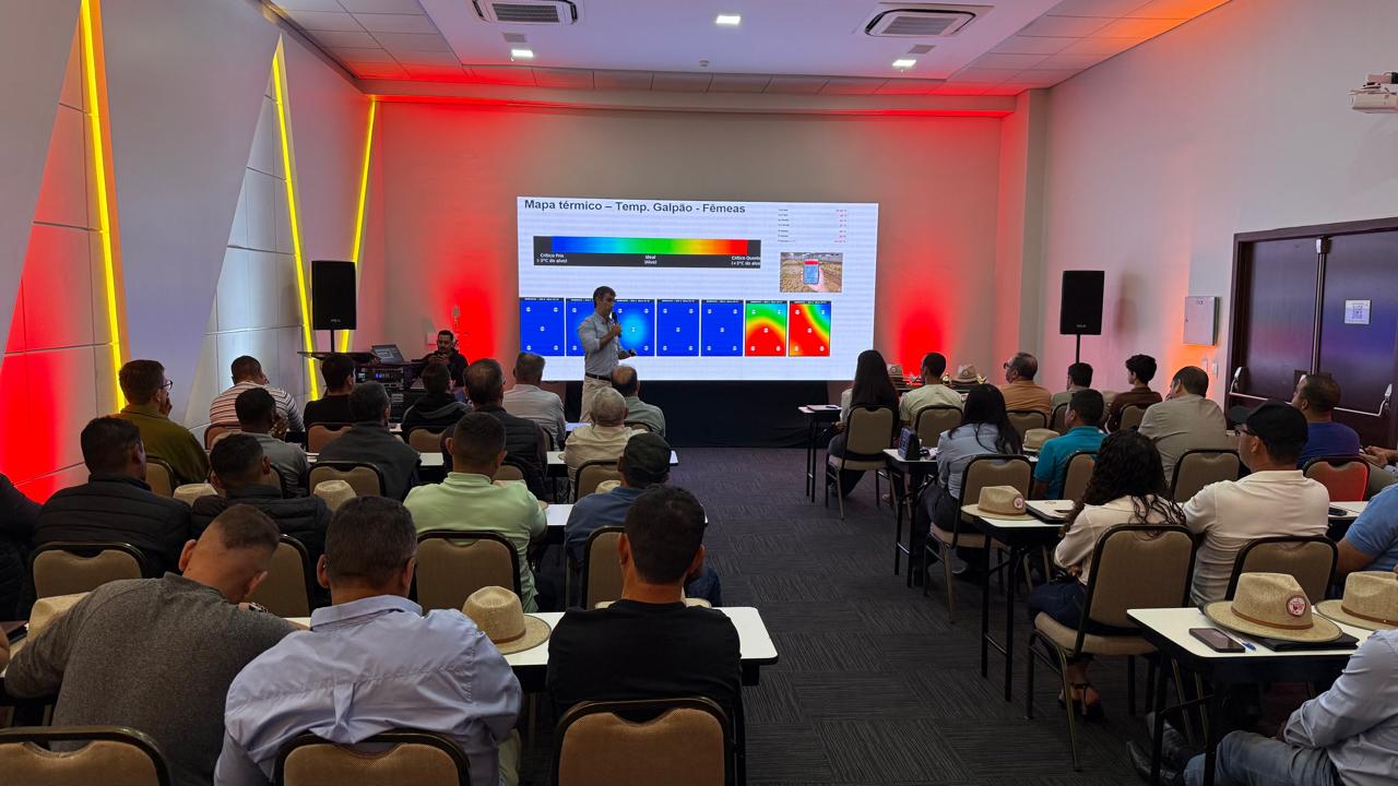 Cobb-Vantress reúne avicultores do Nordeste em workshop sobre manejo inicial e desempenho de lotes