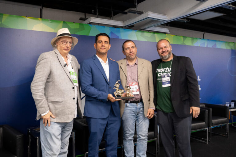 Huvepharma é reconhecida no Troféu Curuca pelo Huvezym® neXo