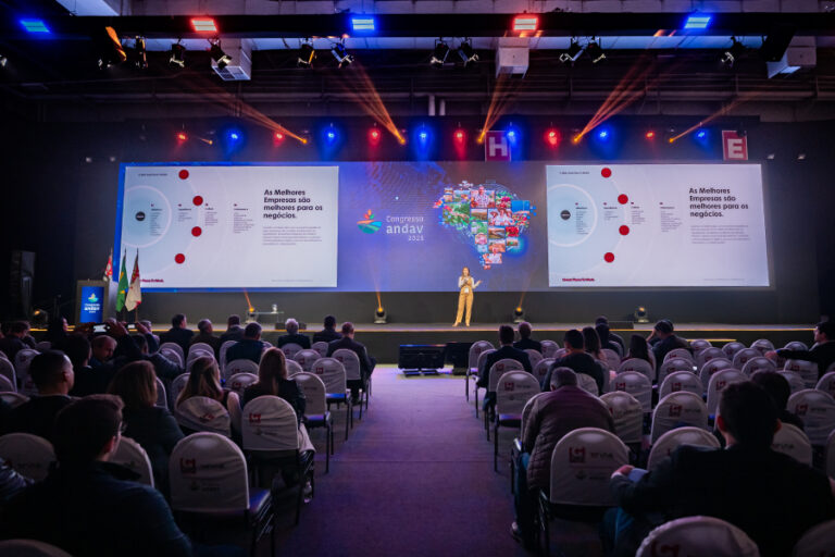 Crédito e expansão pautam distribuidores no Congresso Andav