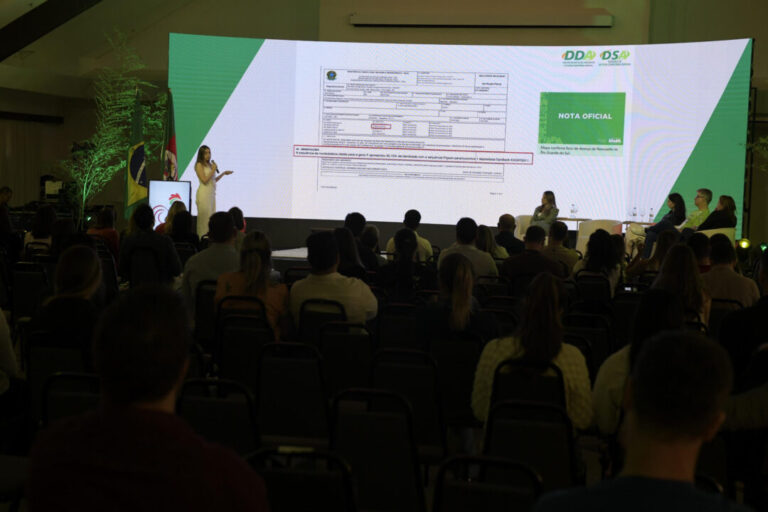 Conbrasfran 2026 debate liderança feminina, sucessão empresarial e gestão na indústria avícola