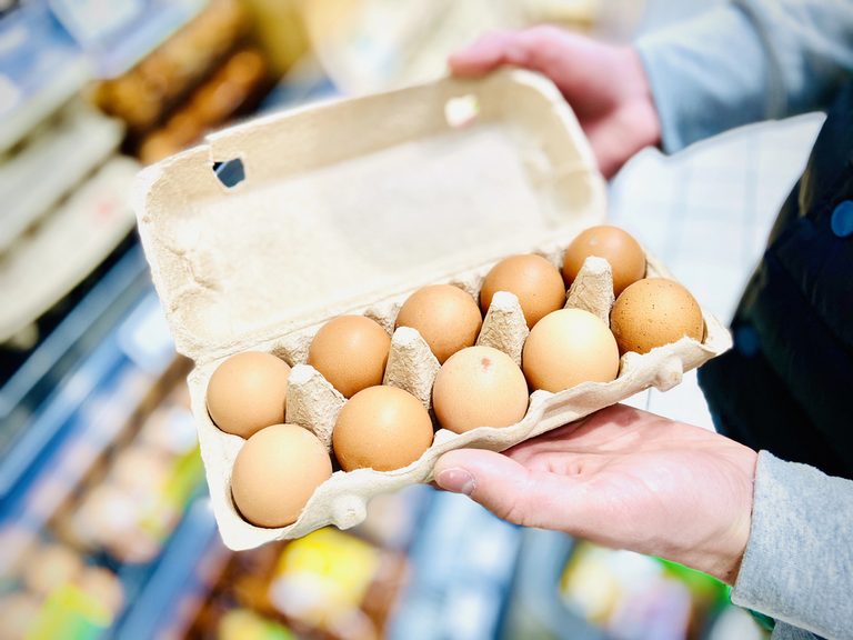 Consumo de ovos mais que dobra em 20 anos no Brasil e deve chegar a 301 unidades por habitante em 2026