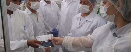 2020.04-Sanphar-entrega-máscara-de-pano-para-reforçar-a-proteção-de-seus-colaboradores-no-trajeto-de-ida-e-volta-do-trabalho