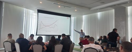 Capa Matéria Cobb realiza visitas técnicas