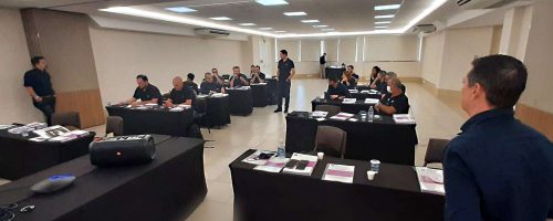 apresentacao e treinamento para a equipe Tecnica e Comercial da Vetanco sobre o Azix Plus