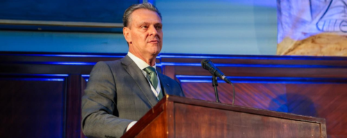carlos fávaro
