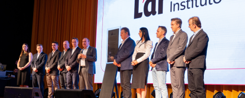 lar cooperativa